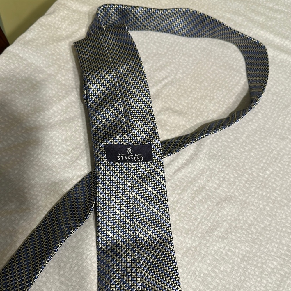 Stafford Blue and Yellow Patterned Tie
